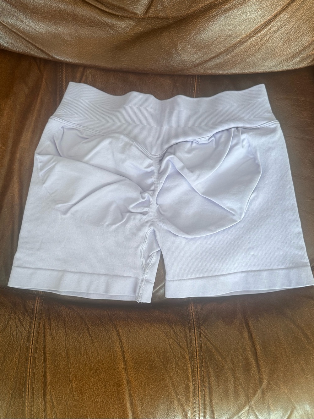 Seamless Light Lavender Scrunch-Back “Booty Contour” Athletic Shorts